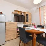 아파트 Vilma 2392 *