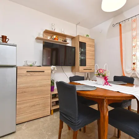 Apartamento Vilma 2392 *